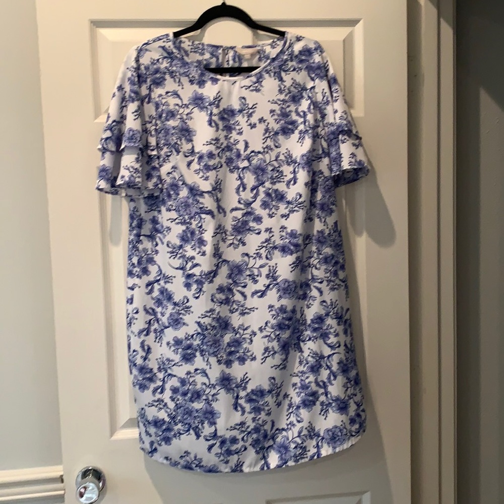 Light weight dress